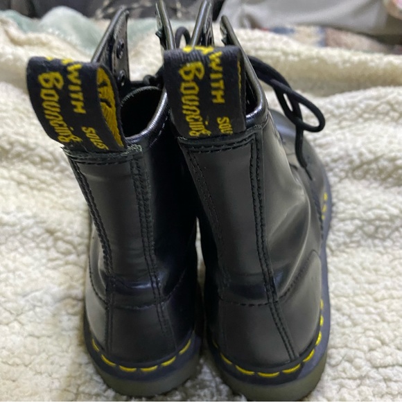 Dr. Martens - Picture 3 of 5